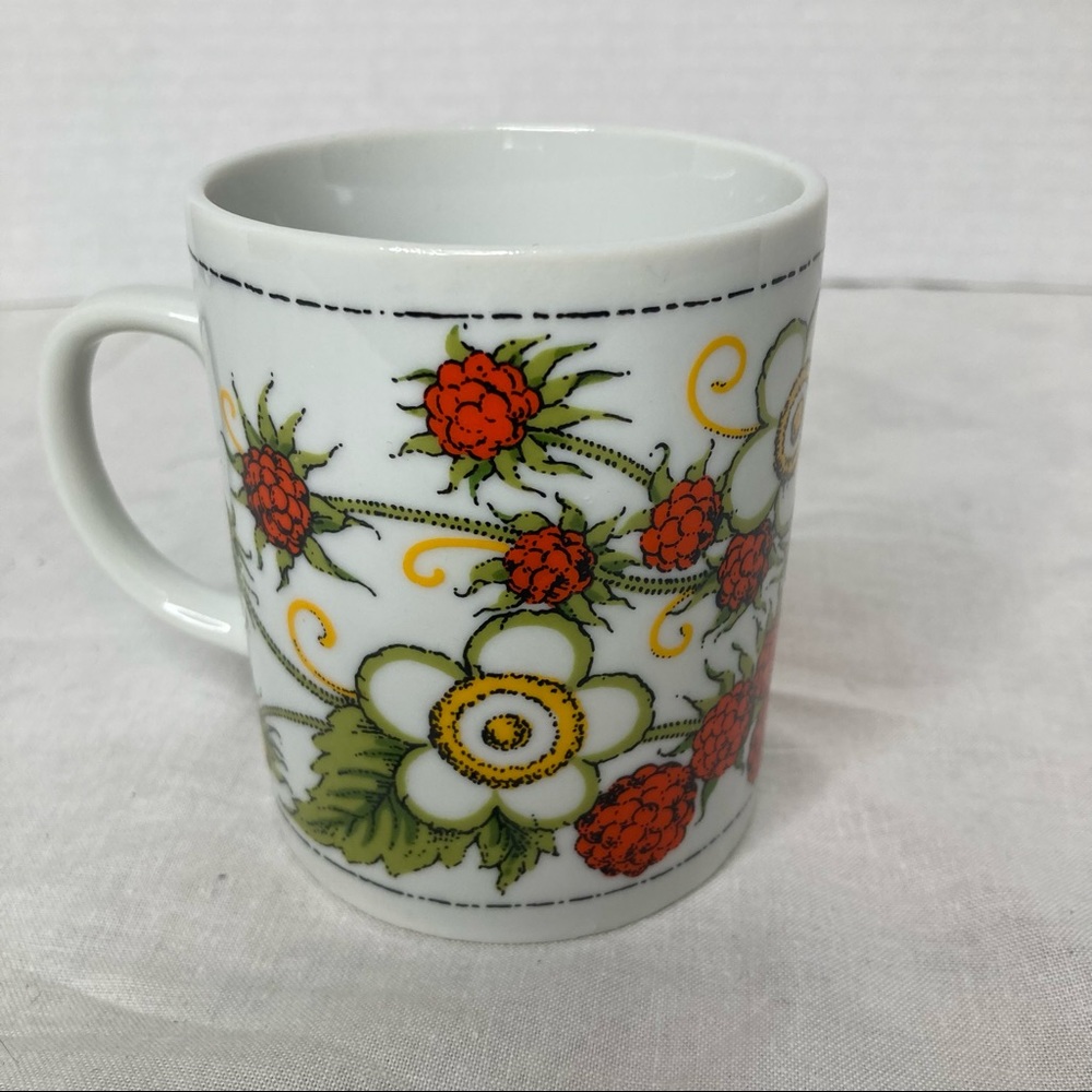 GHC Raspberry Jam Mug - Picture 2 of 3